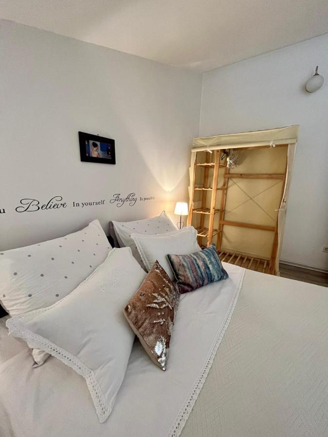 Gorana Apartman With Swimming Pool Jelsa (Hvar) Exterior foto
