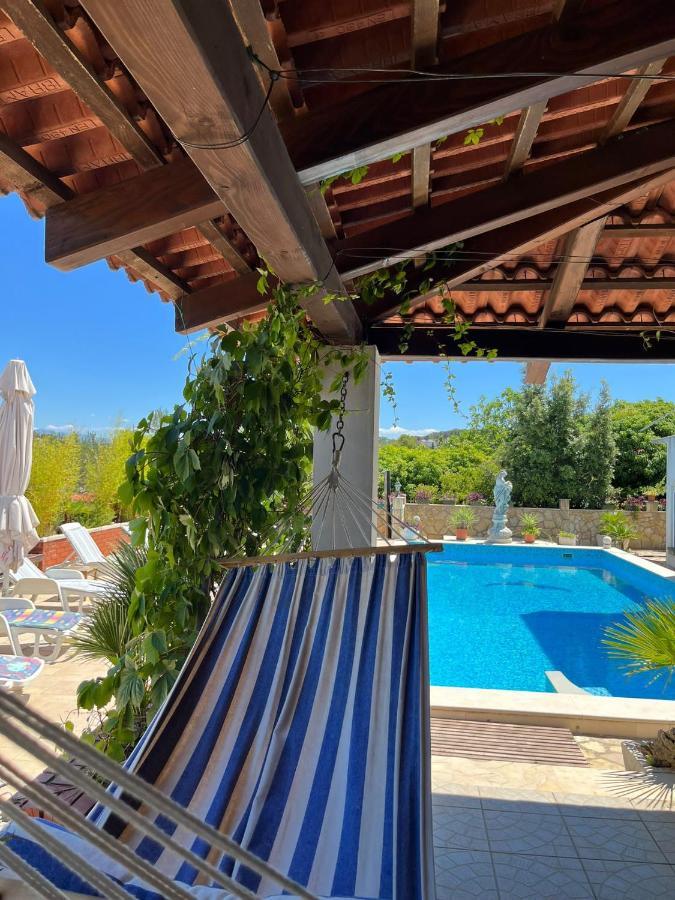Gorana Apartman With Swimming Pool Jelsa (Hvar) Exterior foto
