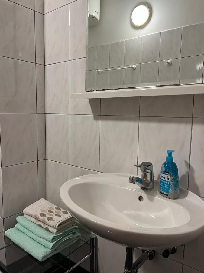 Gorana Apartman With Swimming Pool Jelsa (Hvar) Exterior foto